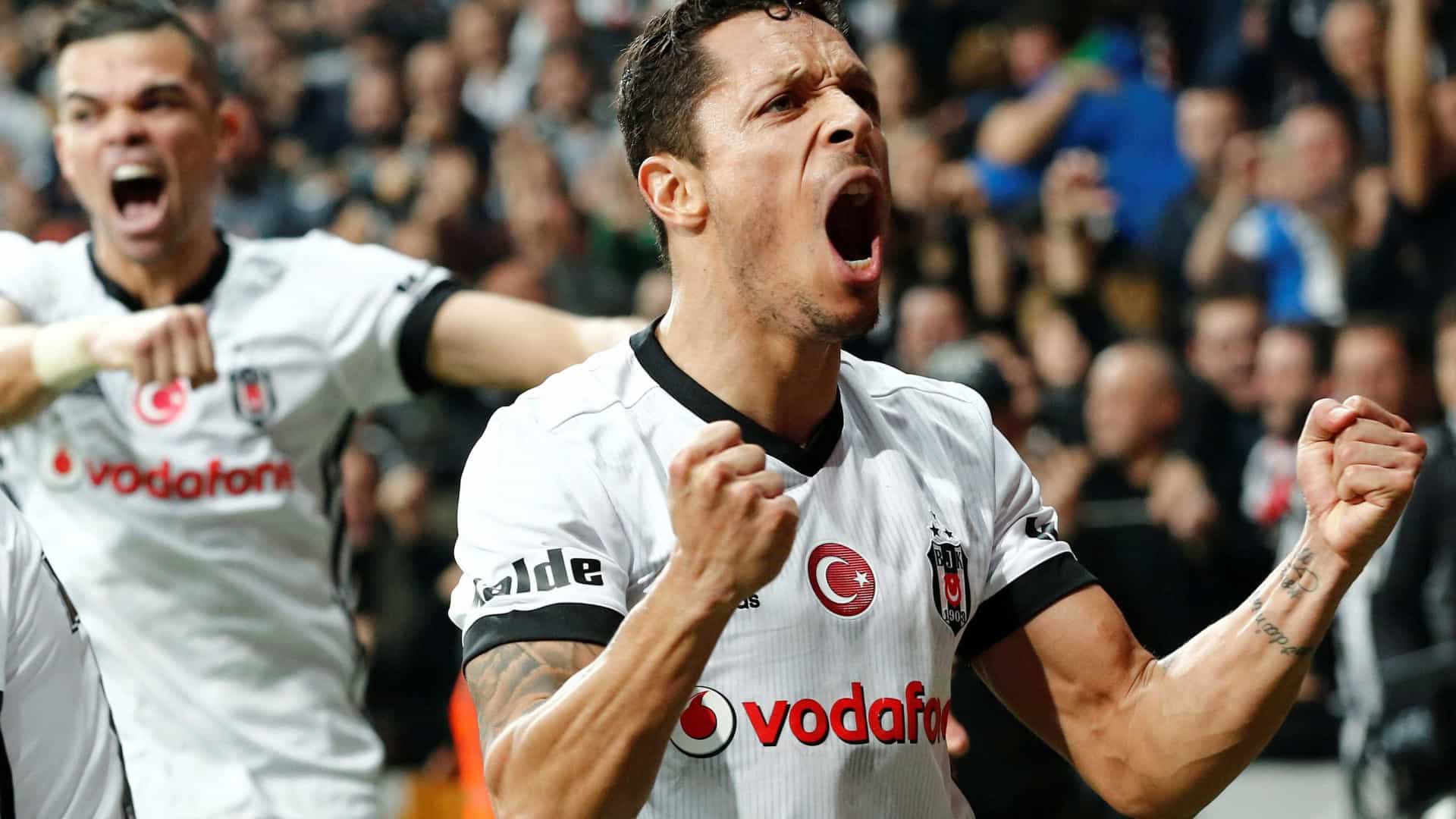 Apontado ao Sporting.