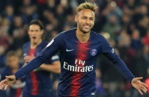 Neymar vai prolongar até 2026