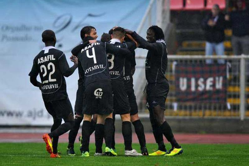 OFICIAL: 3 anos de exclusão.