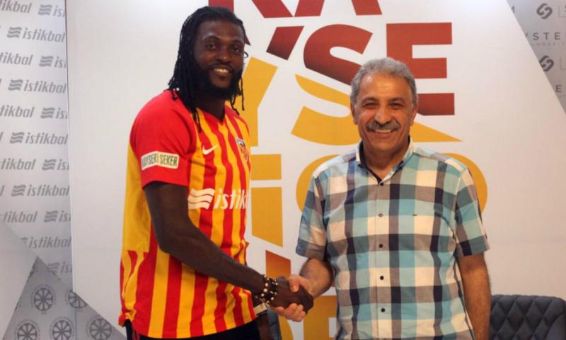 OFICIAL: Adebayor tem novo clube.
