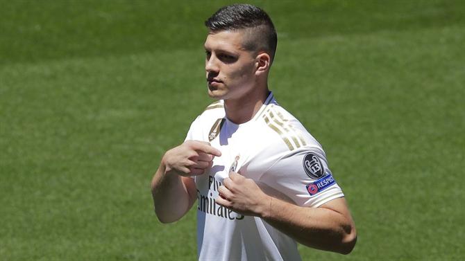 “Jovic está a fazer de tudo para arruinar a carreira”