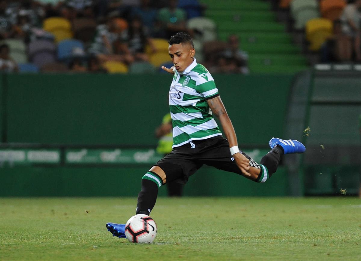 OFICIAL: Raphinha diz não a Itália e voa para França.