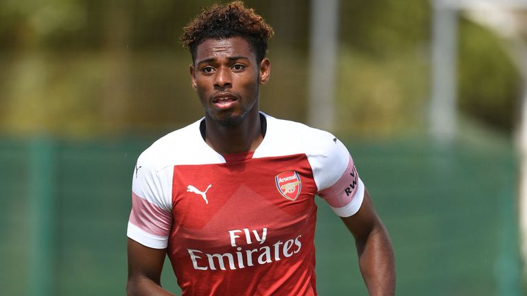 OFICIAL: Lyon apresenta mais um reforço.