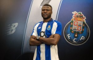 Mbemba pode estar de partida.