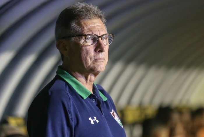 INSÓLITO: Demitido após 39 dias como treinador.