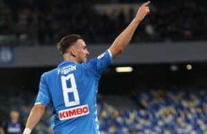 Barcelona segue Ruiz.