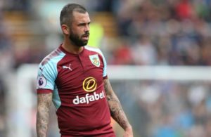 OFICIAL: Defour rescinde com Burnley e ruma à Bélgica.