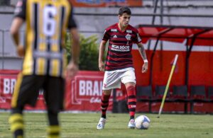 Benfica “pesca” no Flamengo.