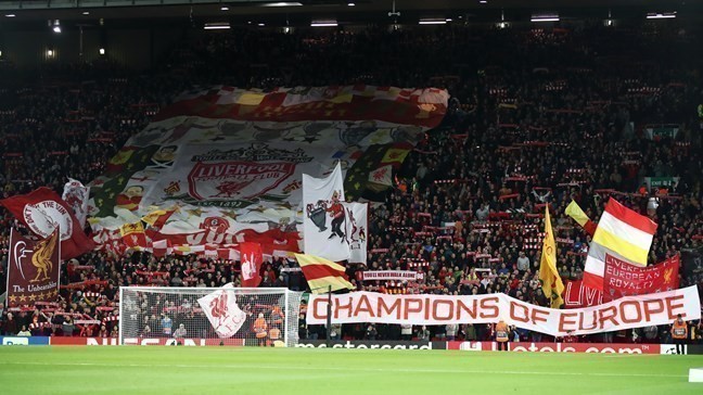 Liverpool, Manchester City e Celtic castigados pela UEFA.