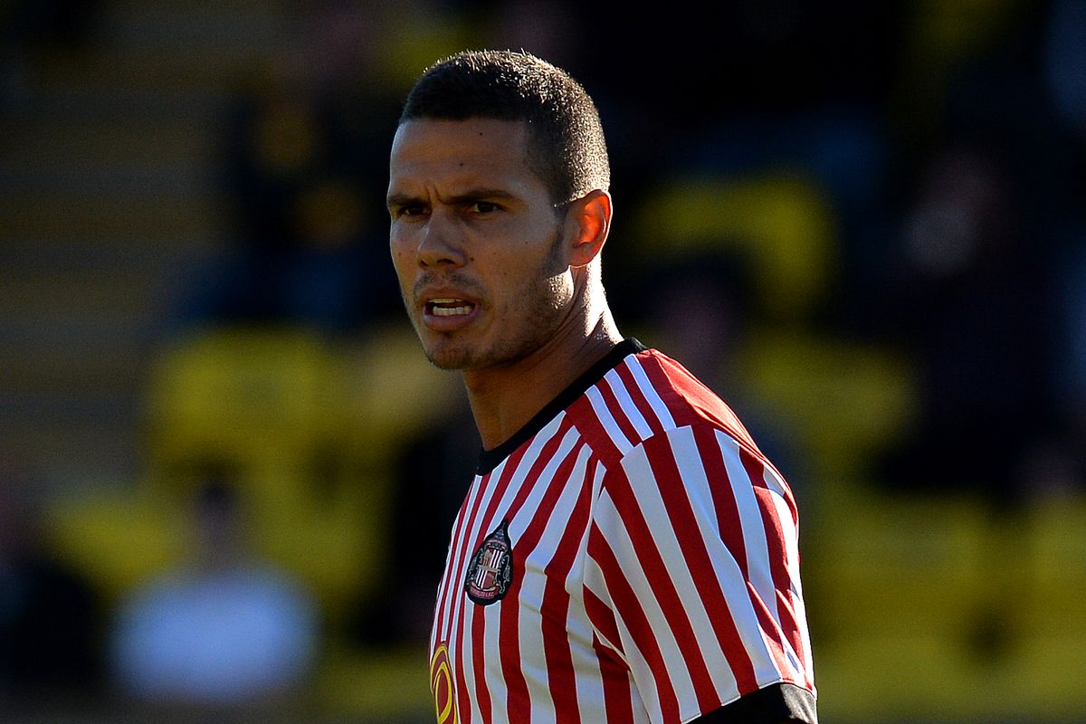 Viajou para Roma, mas foi recusado.