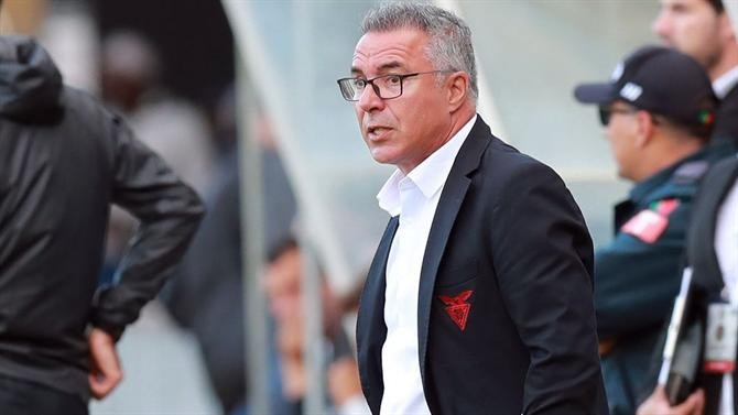 OFICIAL: Augusto Inácio sai.