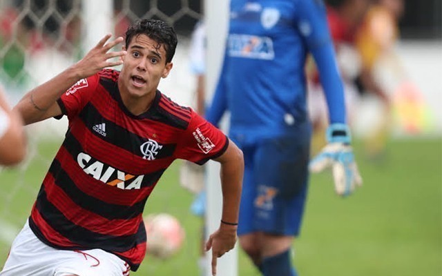 Benfica “pesca” no Flamengo.