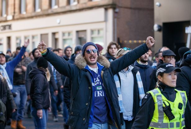 3º adepto esfaqueado em Roma.