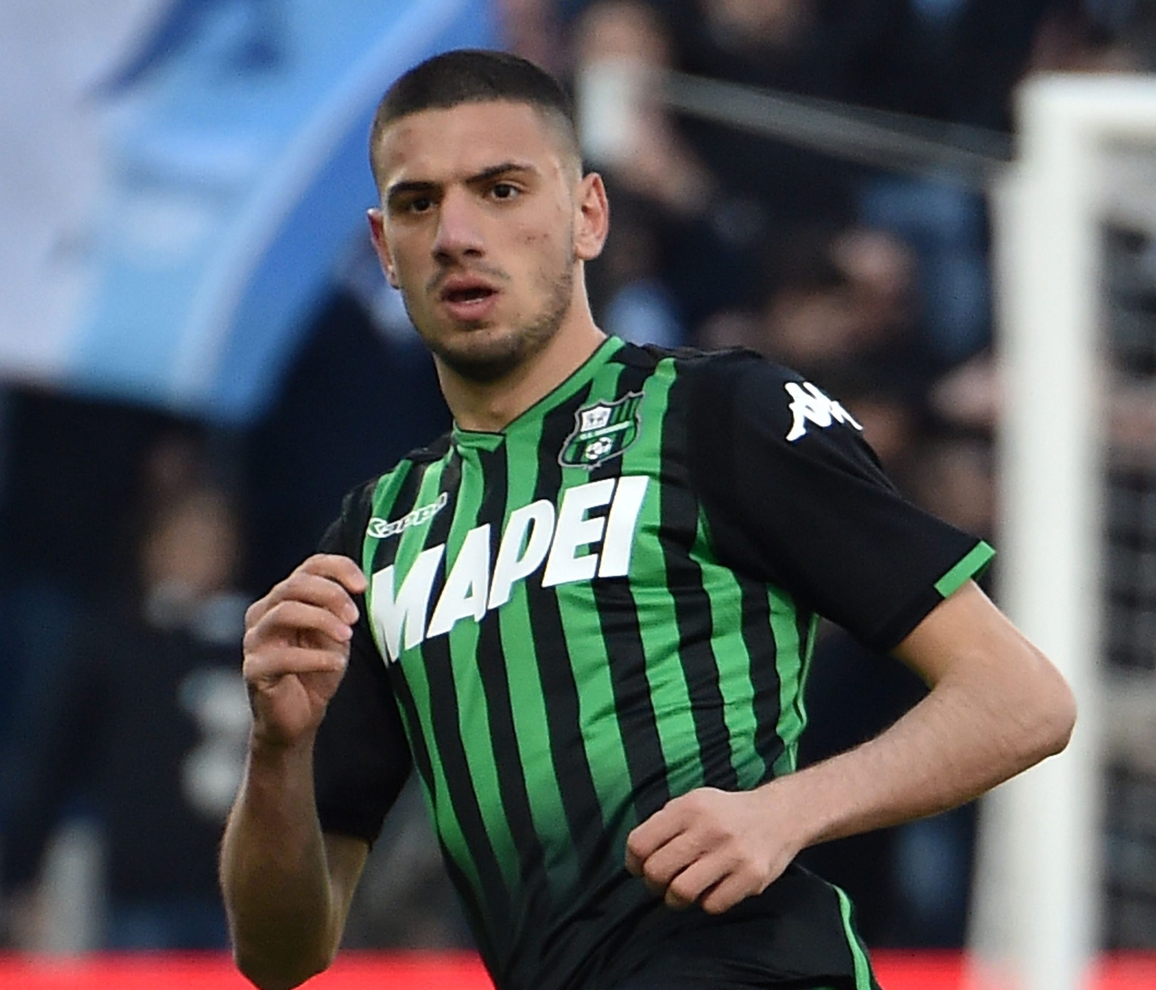 Manchester United, Arsenal e AC Milan em disputa por promessa de 21 anos.