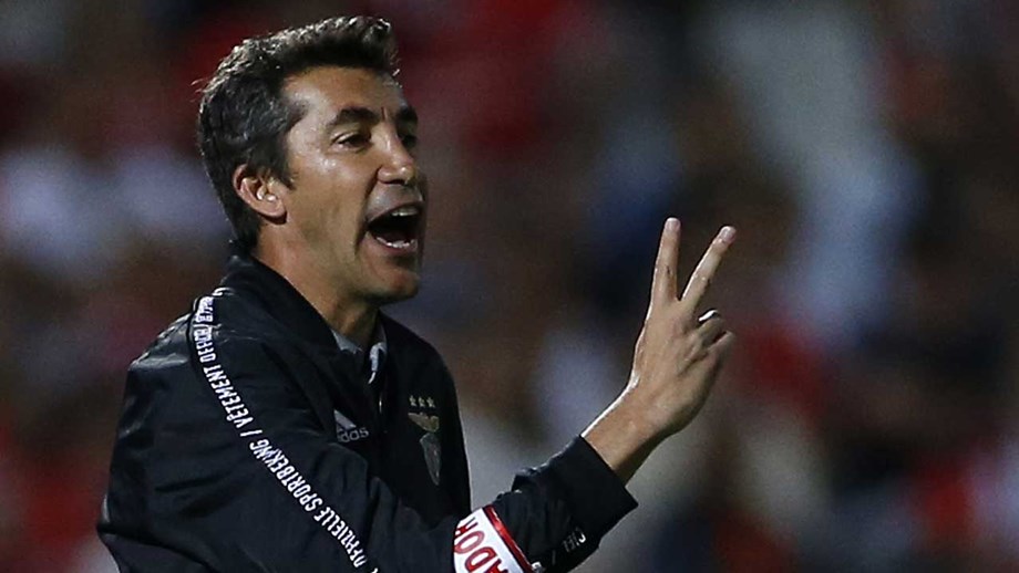 Benfica no mercado por Guarda-redes e Extremo.