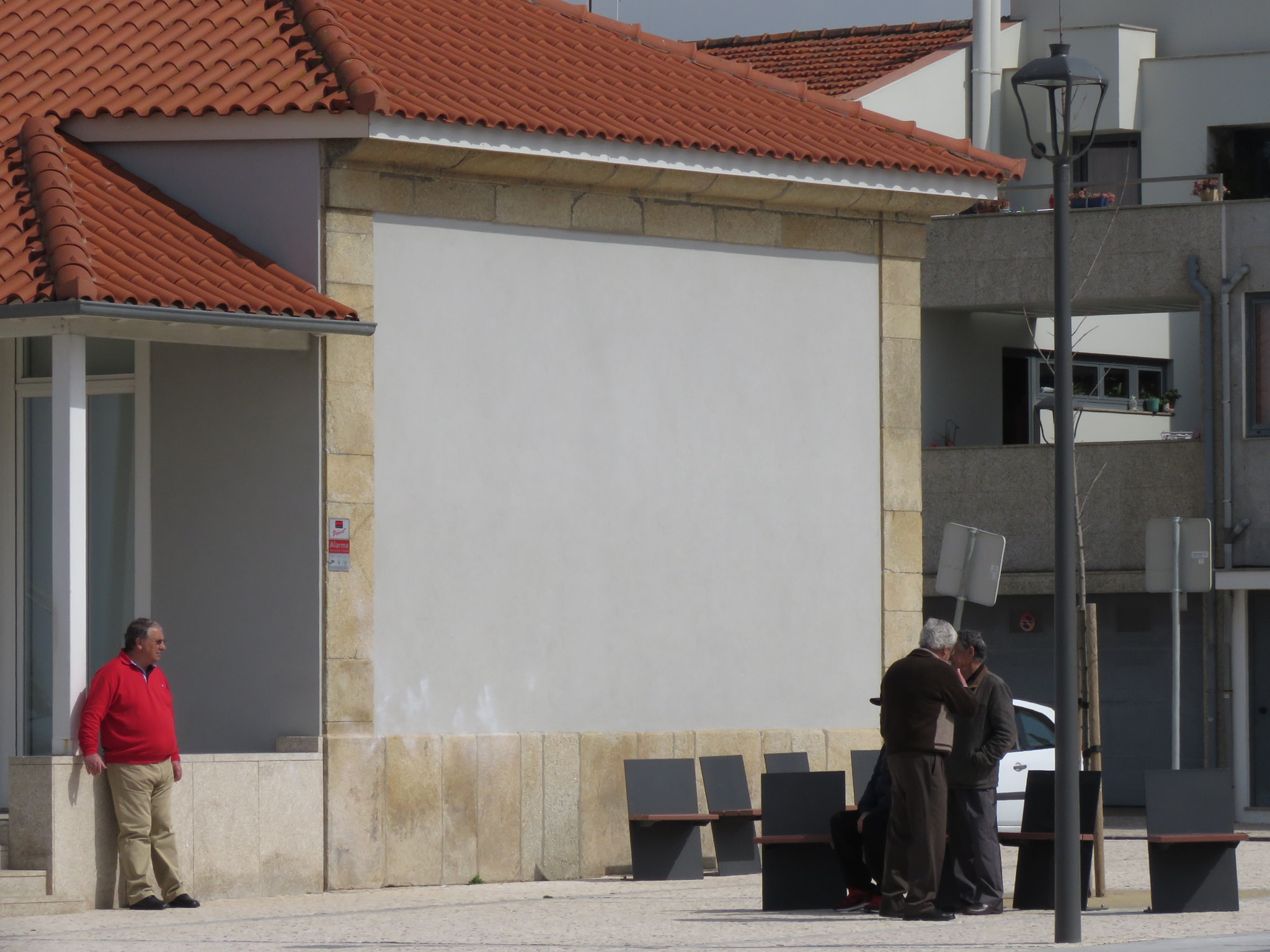 Assim não vamos lá! Marginal da Póvoa de Varzim cheia hoje!