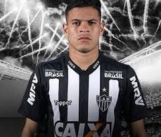 Benfica com novo nome na lista Carlos Gabriel..