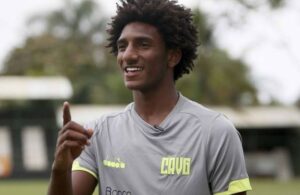 TALLES MAGNO REVELA SONHO EUROPEU