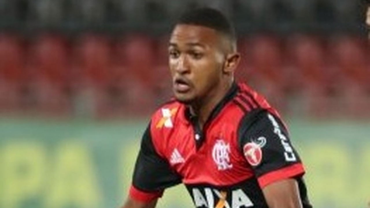Leixões contrata médio ao Flamengo de Jesus