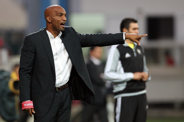 OFICIAL: Faquirá por mais um ano.