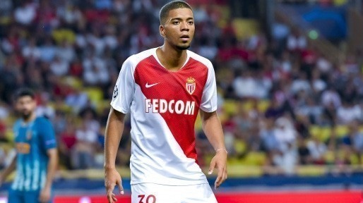 OFICIAL: Henrichs no Leipzig.