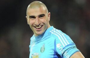 Saint-Étienne despede um dos seus capitães.