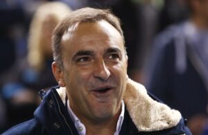 OFICIAL: Carlos Carvalhal é o novo treinador.