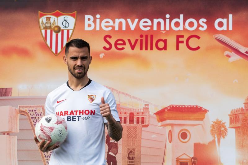 OFICIAL: Sevilha contrata Suso em definitivo.