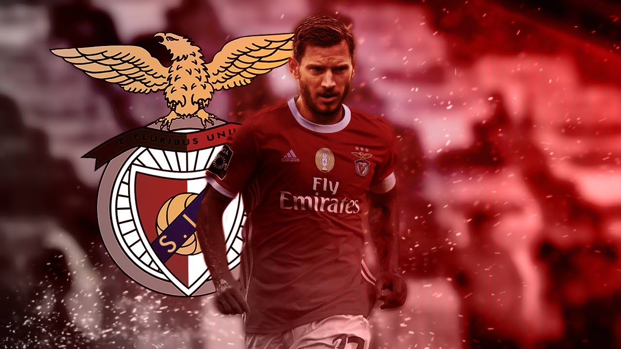 Benfica na frente por Vertonghen.