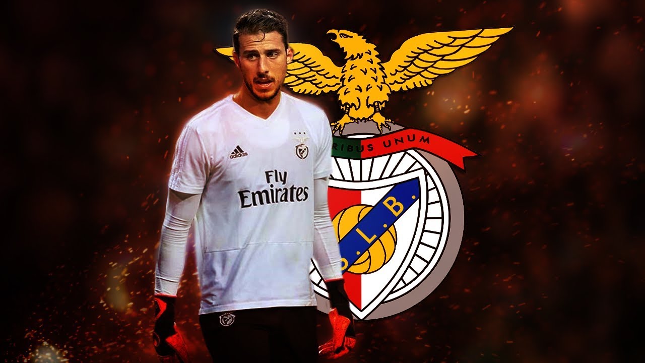 Helton Leite praticamente certo na Luz.