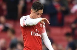 Arsenal disposto a pagar 18 milhões para rescindir com Ozil.