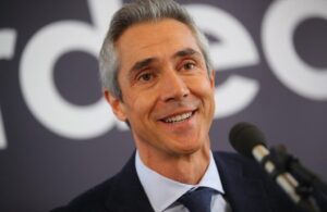 Paulo Sousa acorda rescisão de contrato.