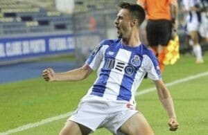 Nice pretende Fábio Vieira.