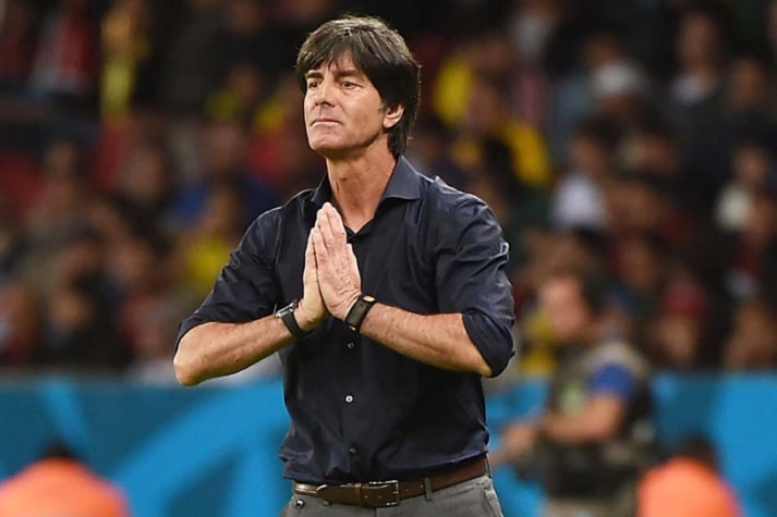 Alemanha: Joachim Low decidido a 4 de dezembro.