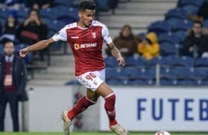 Galeno na lista do Arsenal.