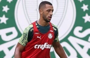 Vítor Hugo na lista “encarnada”.