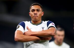 Carlos Vinícius integra a equipa da semana da Liga Europa