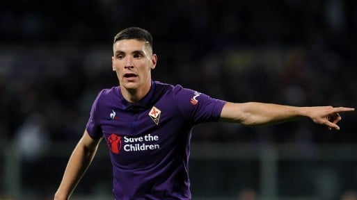 Man United olha para Milenkovic.
