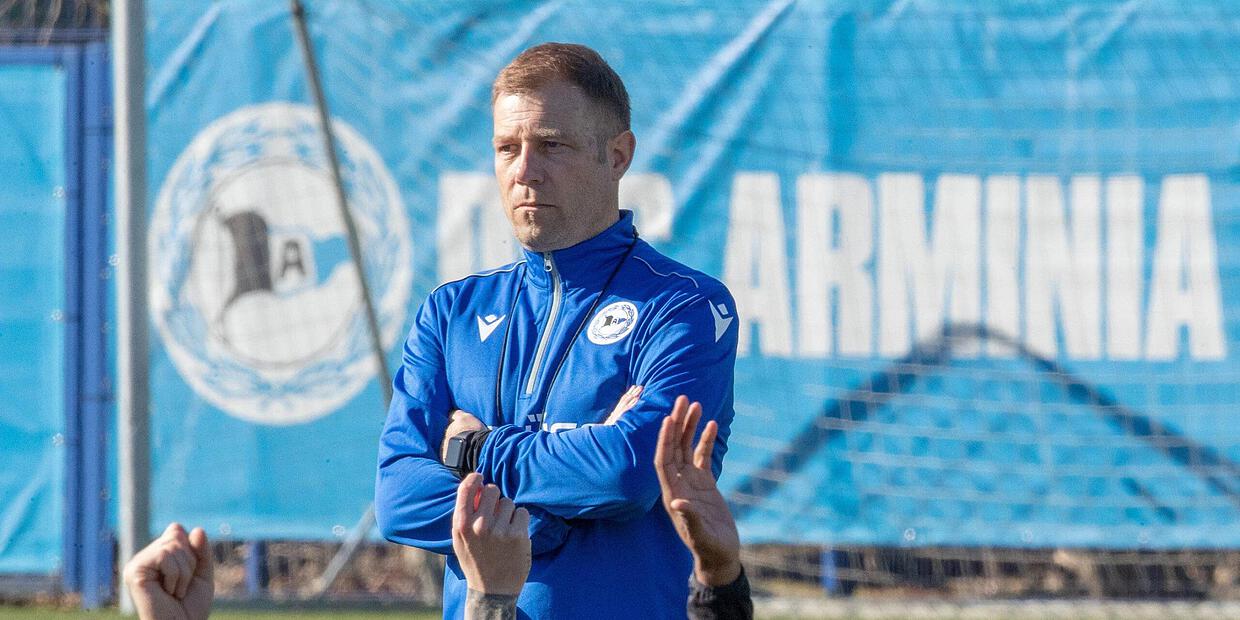 OFICIAL: Frank Kramer é o novo treinador do Arminia Bielefeld.