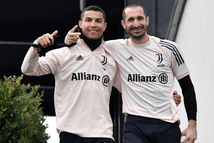 Chiellini sobre Ronaldo: “Escondia os problemas que a equipa tinha”