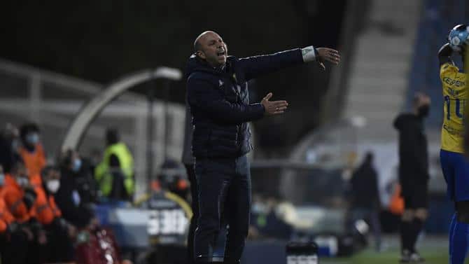 Bruno Pinheiro lamenta derrota e critica o árbitro