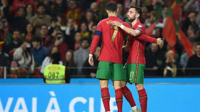 Bruno Fernandes elogia Ronaldo: “Meus dois golos frente à Macedónia do Norte foram por causa dele”