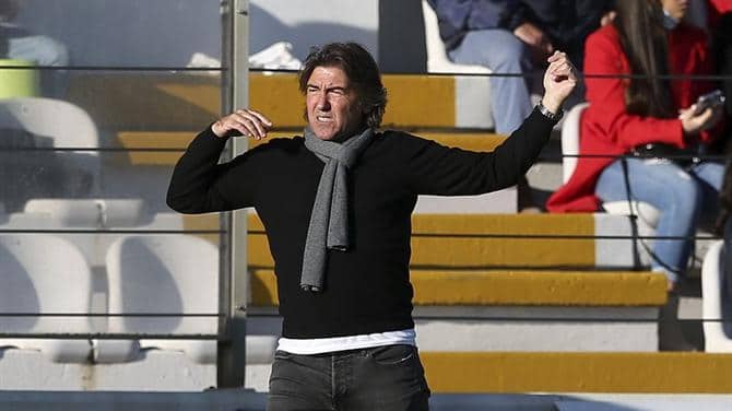 Sá Pinto regressa para enfrentar os Leões