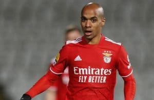 João Mário retorna ao 11 inicial após dois meses