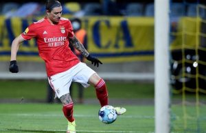 Forlán elogia Darwin e o coloca em grande clube europeu