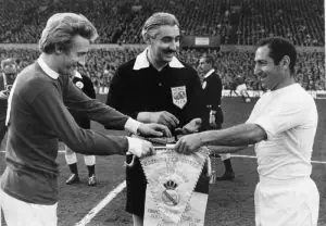 Histórias do Mundial: Inglaterra x RFA, a bola realmente entrou na baliza? (1966)