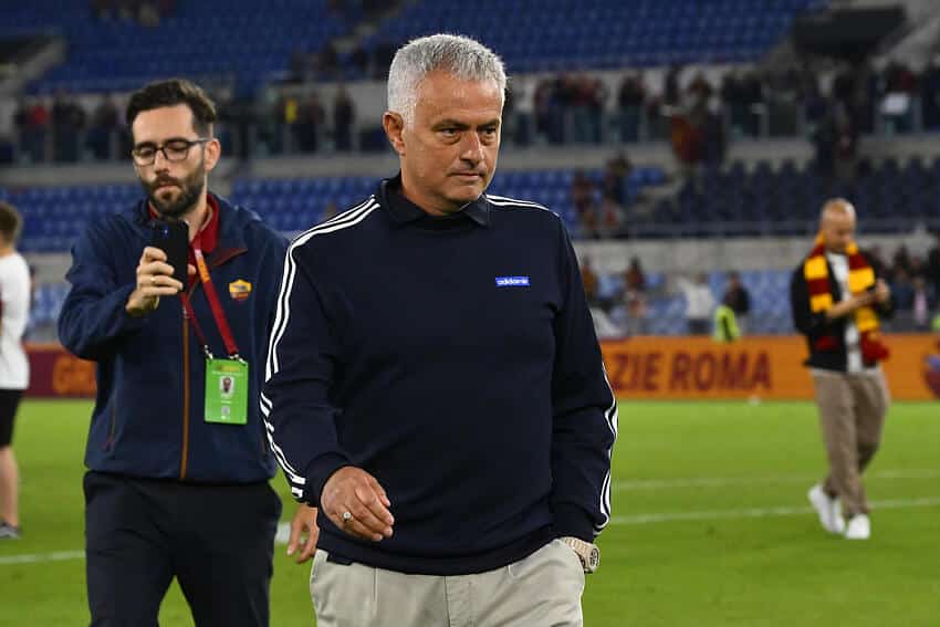 José Mourinho torna-se cara mais recente na Arábia Saudita!