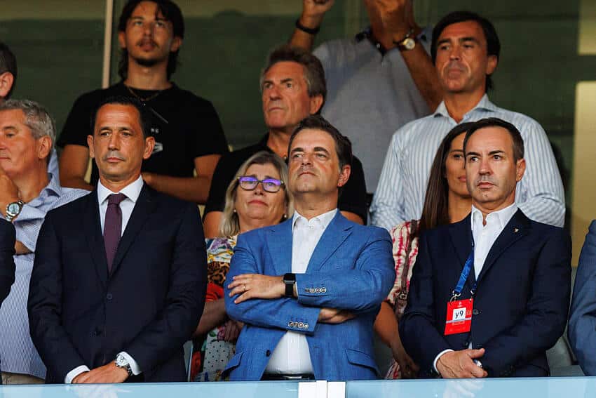 SURREAL: Foi garantido no norte, mas aterrou noutro campo!