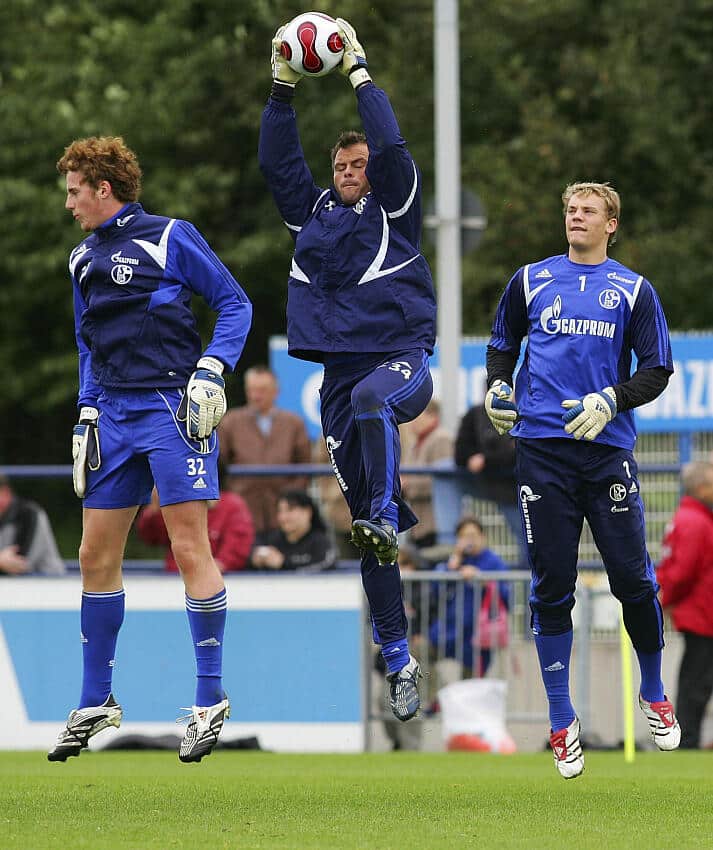 Os 10 guarda-redes mais caros da história do futebol mundial