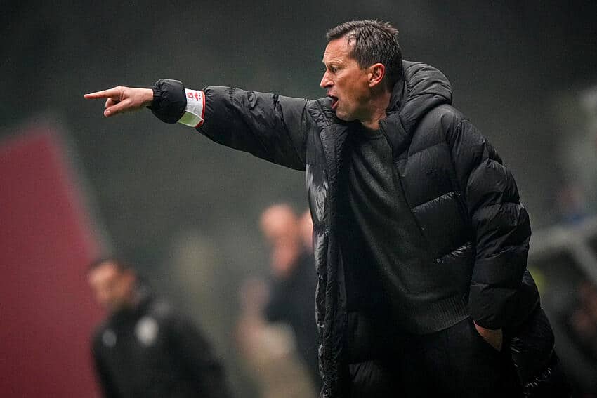 Novo reforço para a defesa do Benfica já está em Lisboa!